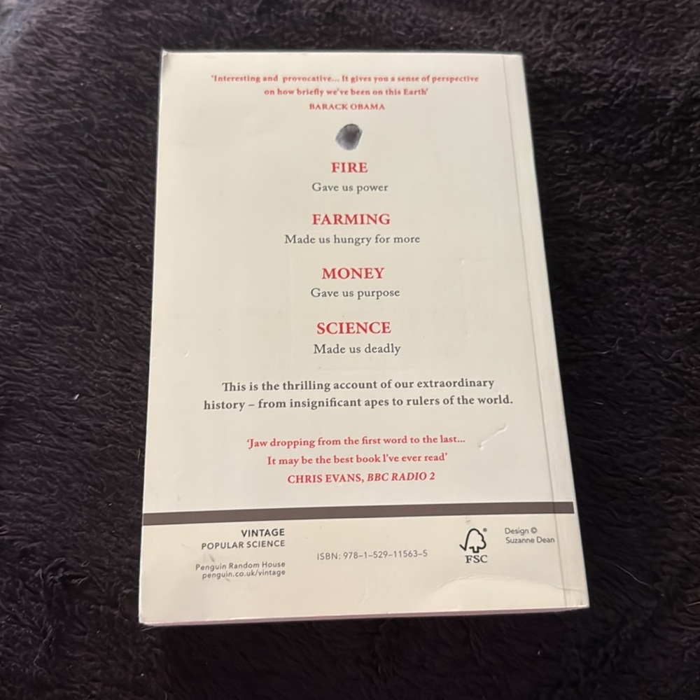 Sapiens A Brief History of Humankind by Yuval Noah Harari Book - Picture 3 of 3